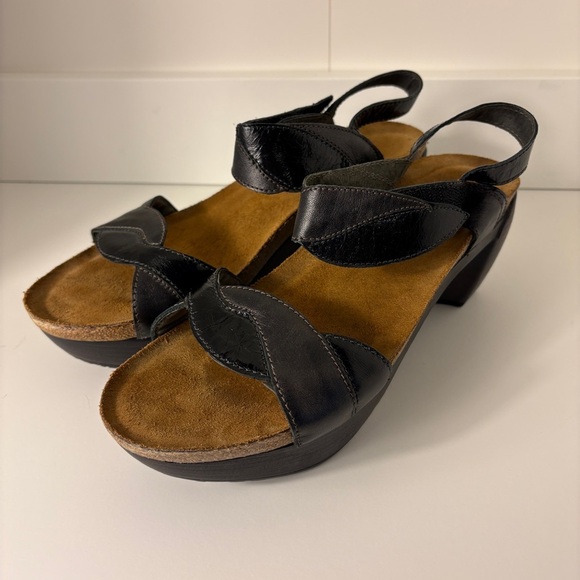 Naot Black Leather Women's Sandals Block Heel - Picture 1 of 8